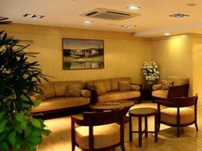 Ibis Budget Singapore Selegie Exteriör bild