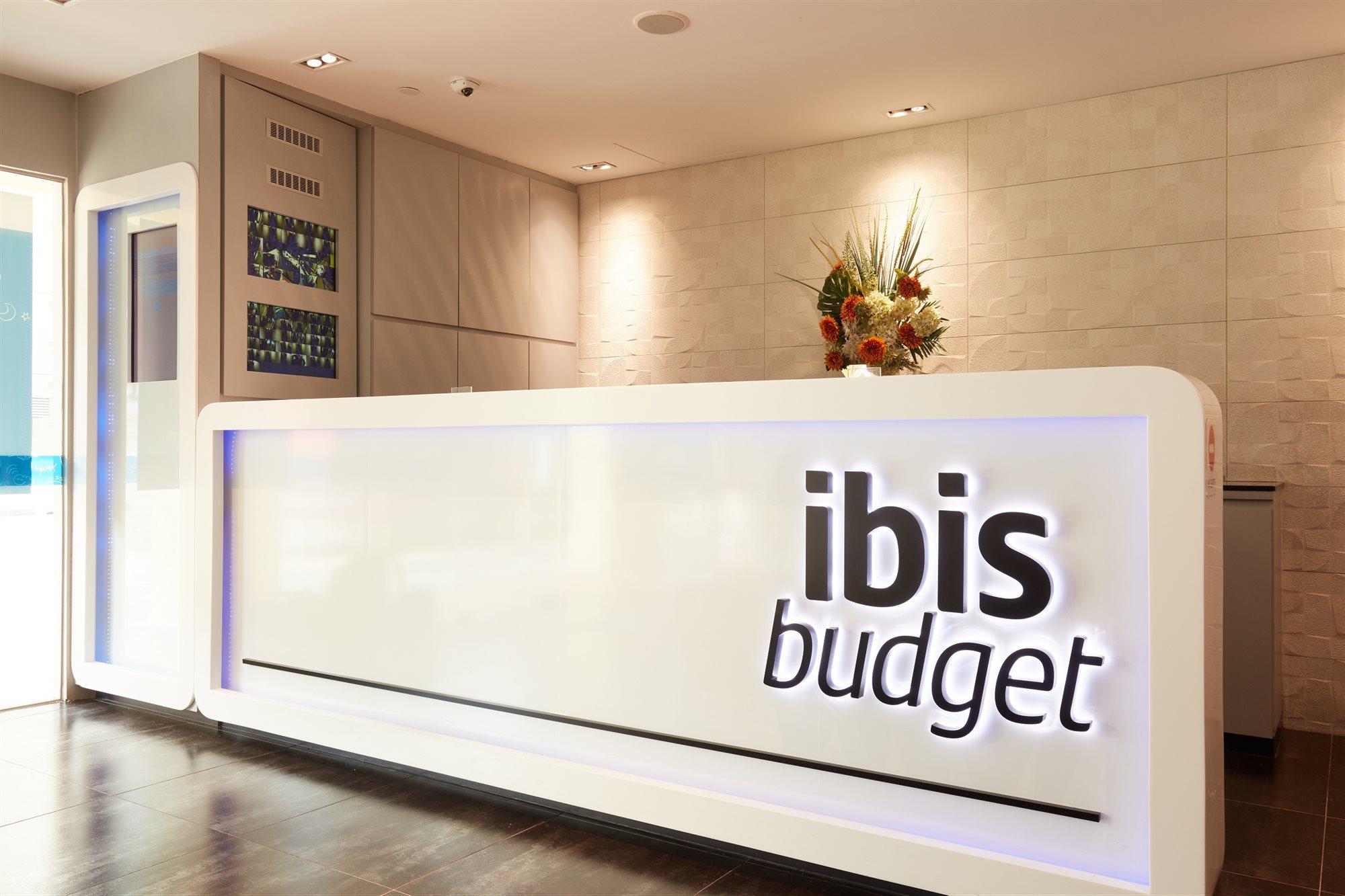 Ibis Budget Singapore Selegie Exteriör bild